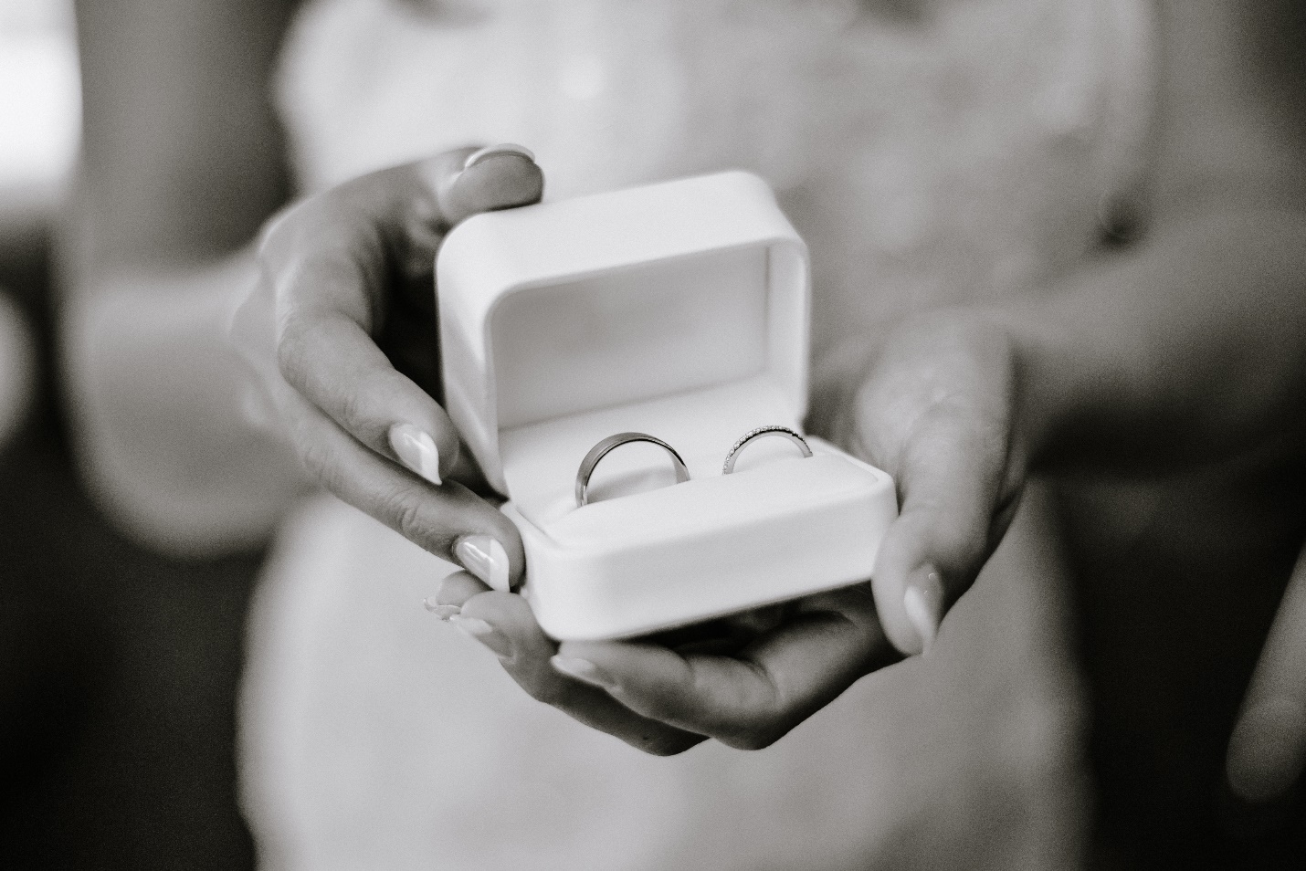 two wedding rings in box 