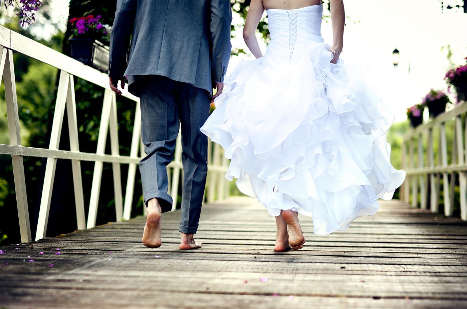 wedding couple no shoes